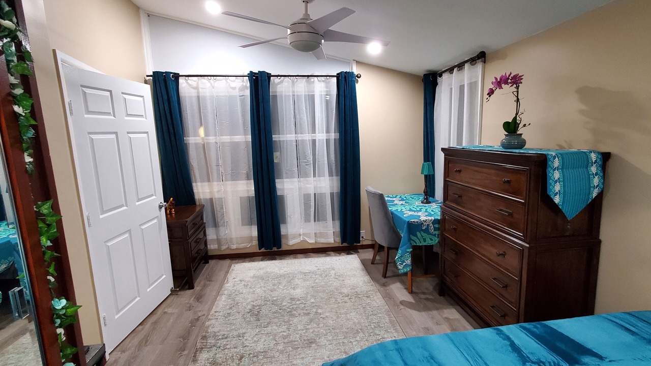 Photo of Bedroom in Waialua