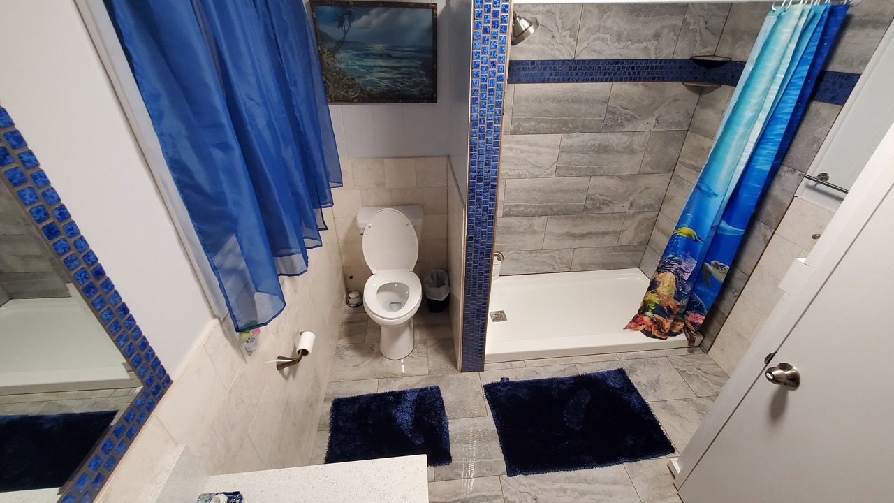 Photo of Bathroom in Waialua