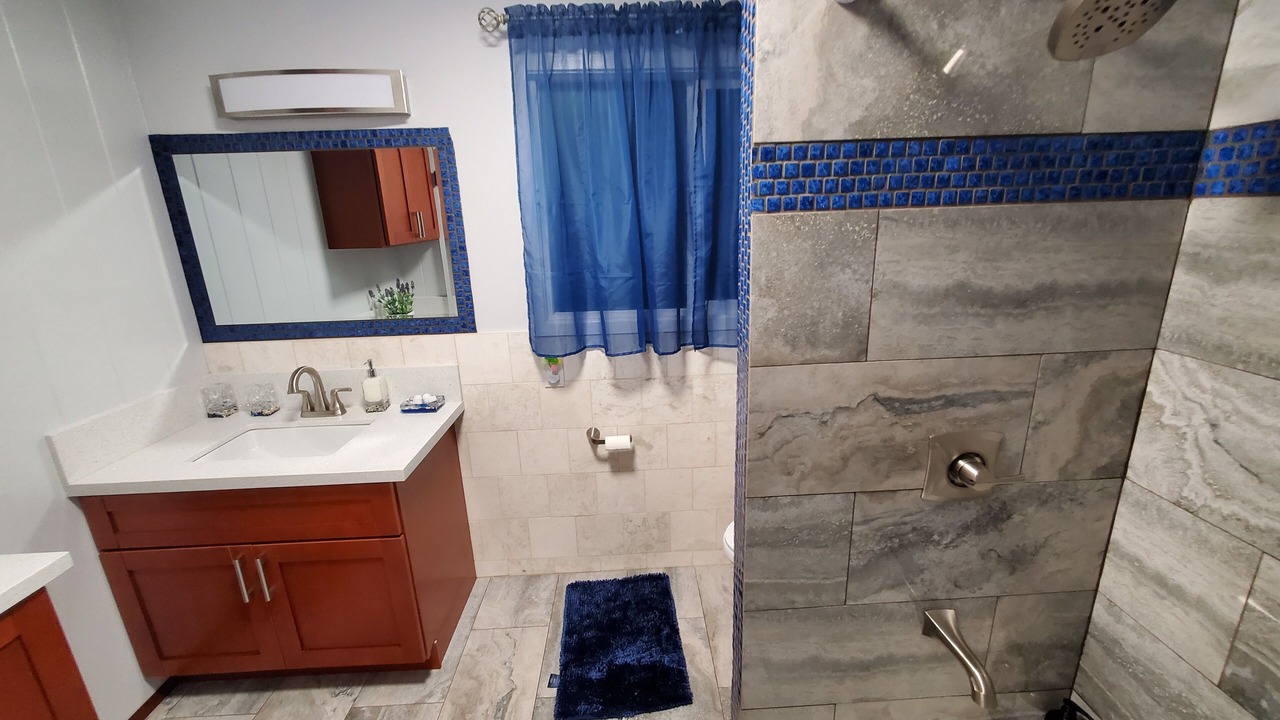 Photo of Bathroom in Waialua