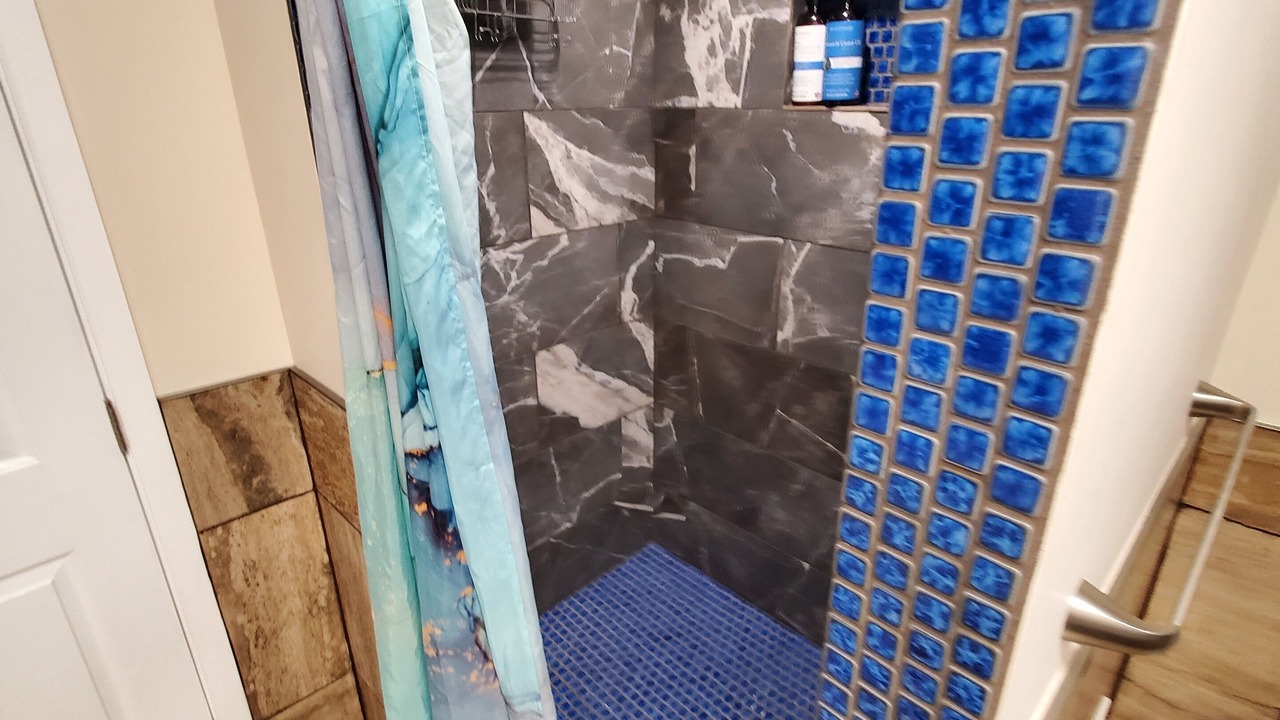 Photo of Bathroom in Waialua