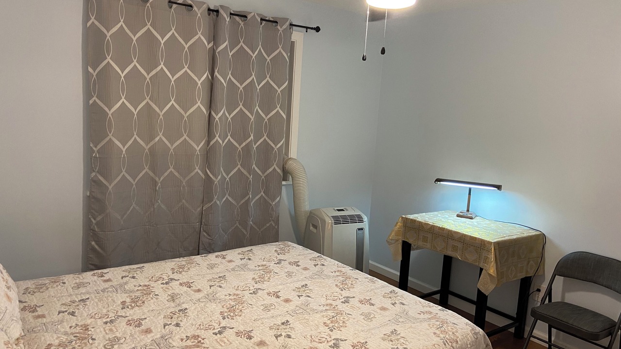Photo of Bedroom in Kalihi - Palama