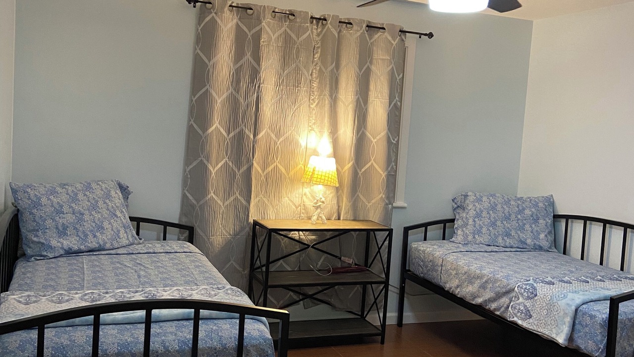 Photo of Bedroom in Kalihi - Palama