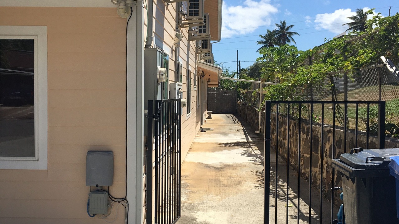Photo of Outdoor in Kalihi - Palama