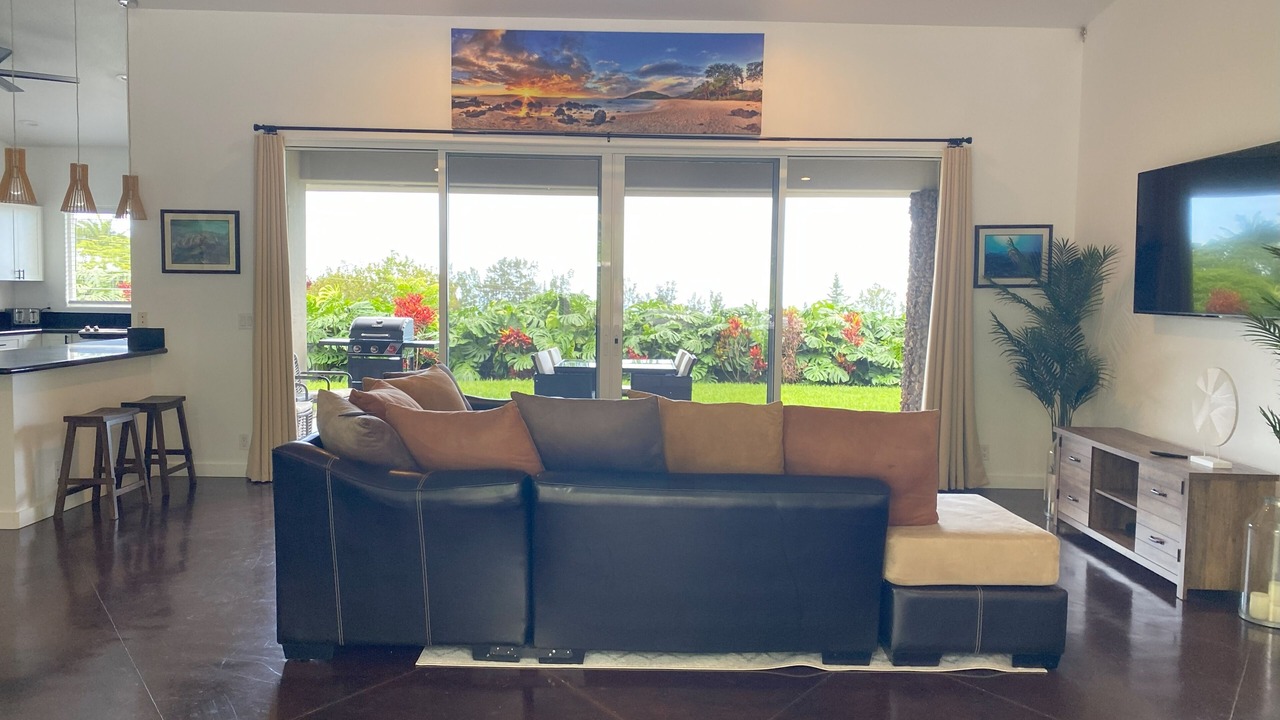 Photo of Livingroom in Kona Palisades