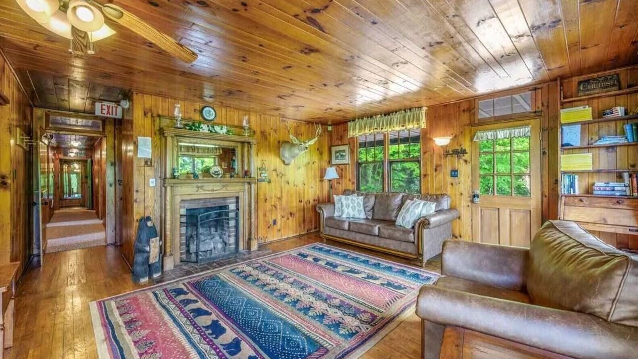 Photo of Livingroom in Wears Valley