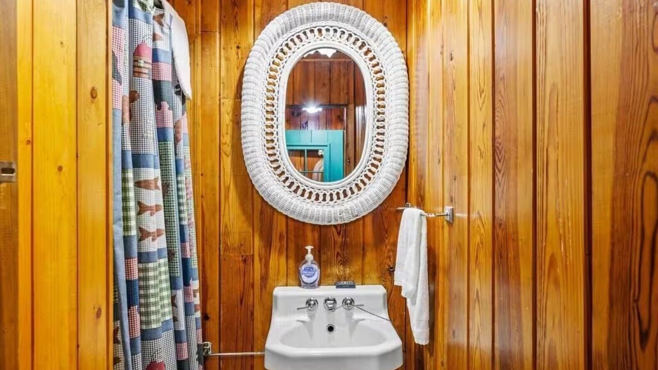 Photo of Bathroom in Wears Valley