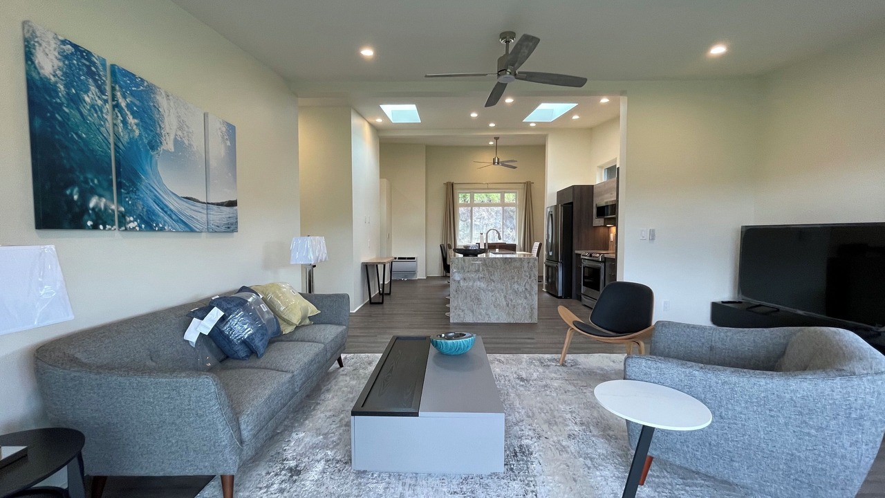 Photo of Livingroom in Moanalua