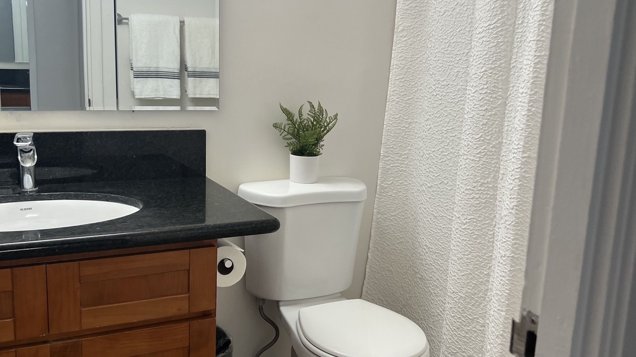 Photo of Bathroom in McCully - Moiliili
