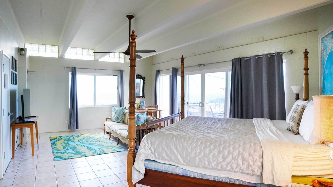 Photo of Bedroom in Diamond Head - Kapahulu - St. Louis