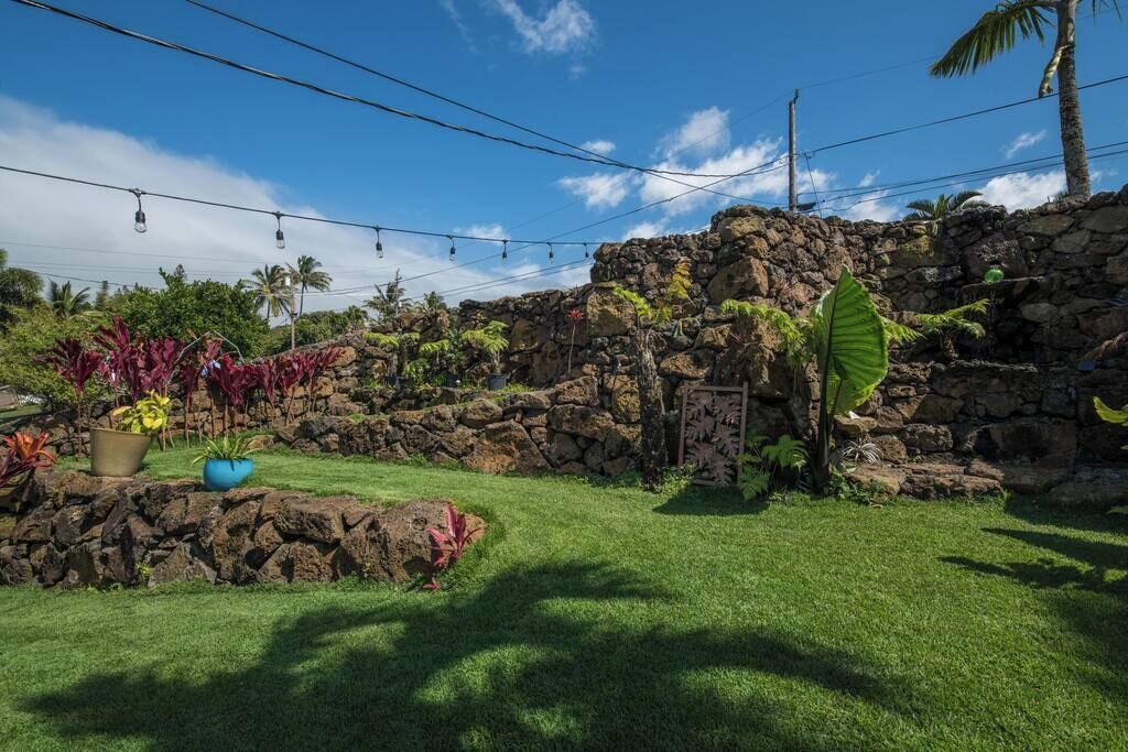 Photo of Outdoor in Haiku