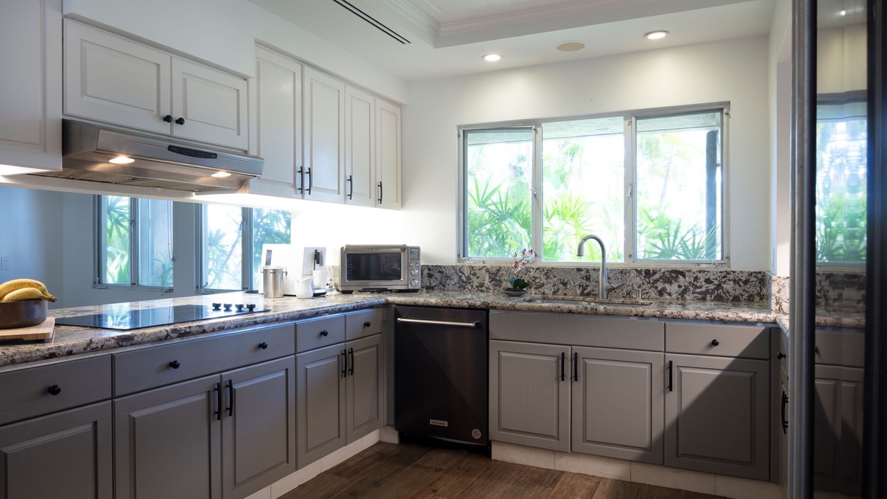 Photo of Kitchen in Portlock
