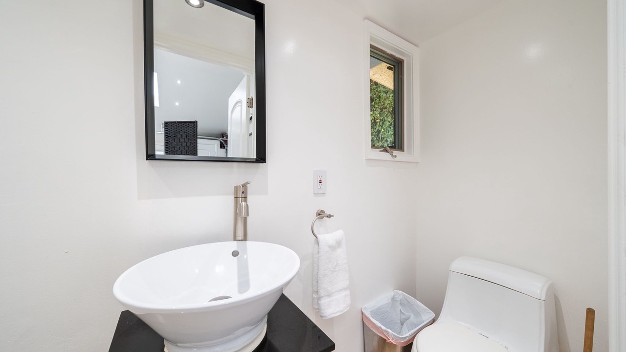 Photo of Bathroom in Los Angeles