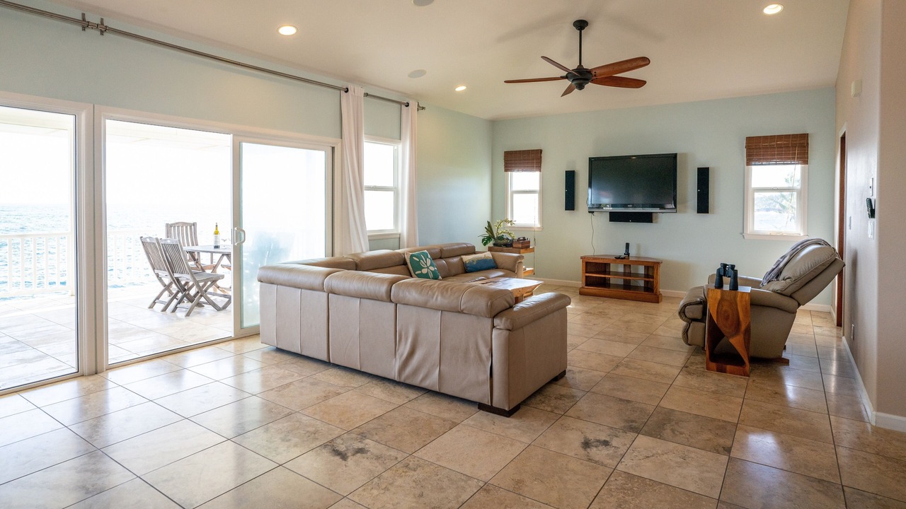 Photo of Livingroom in Kapoho