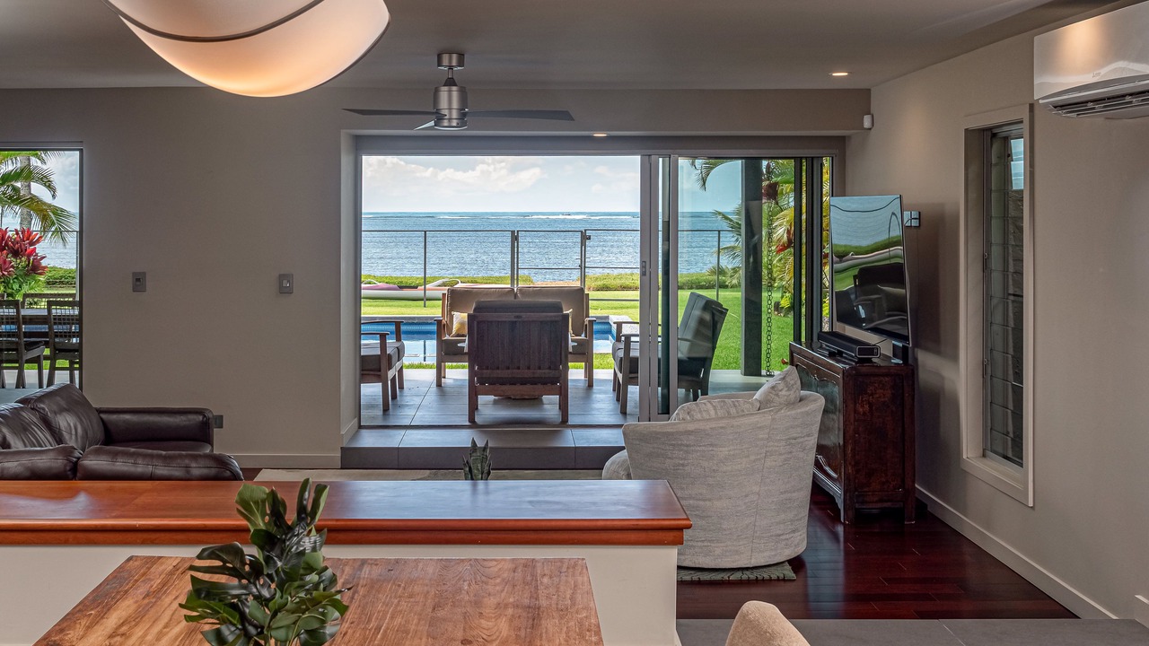 Photo of Livingroom in Eastern Honolulu
