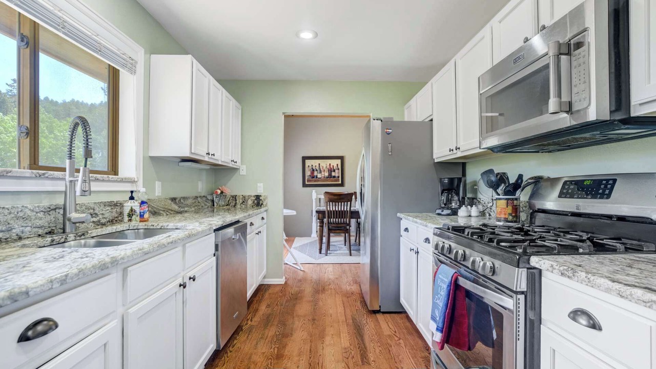 Photo of Kitchen in Woodland Park