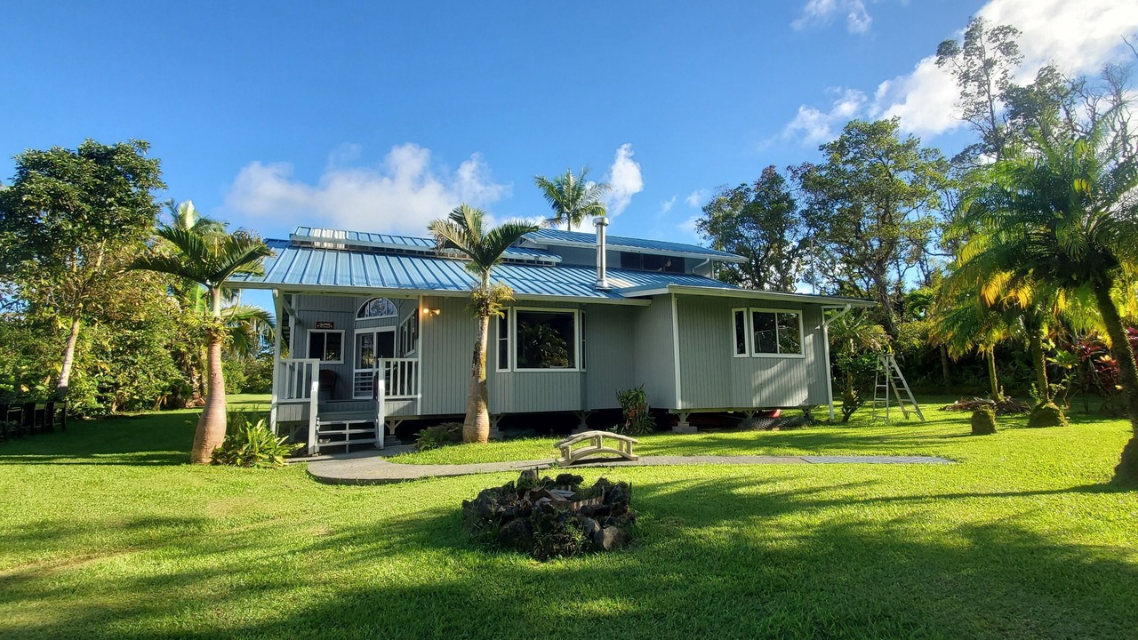Photo of Outdoor in Leilani Estates