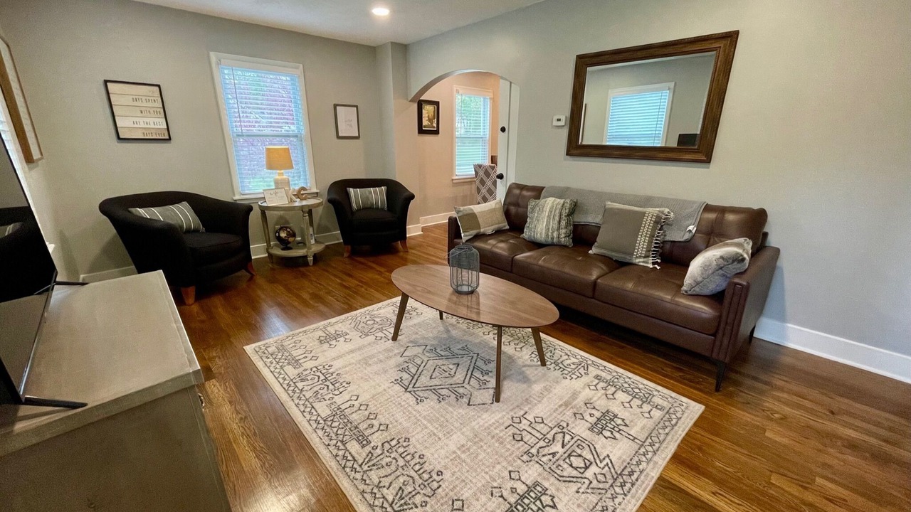 Photo of Livingroom in Merriam