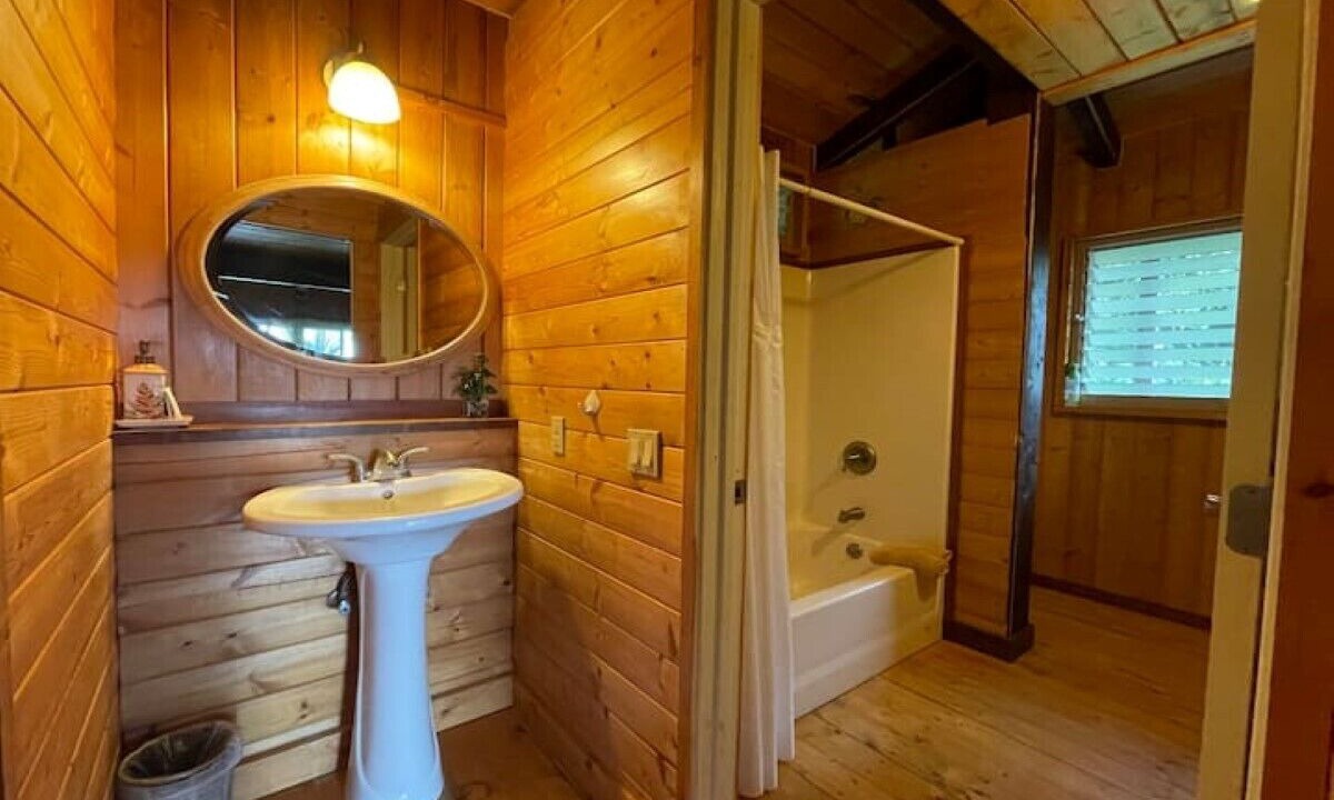 Photo of Bathroom in Hana