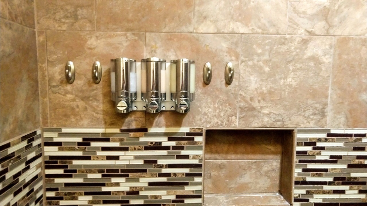 Photo of Bathroom in Punaluu