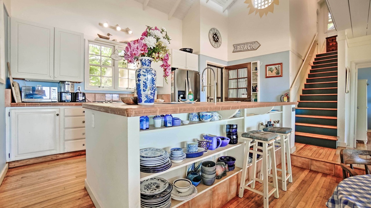 Photo of Kitchen in Maunaloa