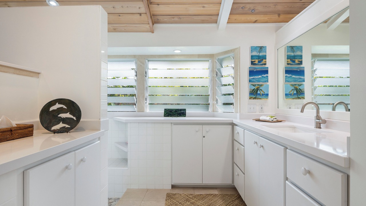 Photo of Bathroom in Lanikai
