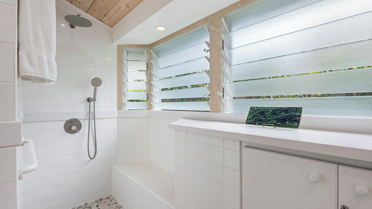 Photo of Bathroom in Lanikai