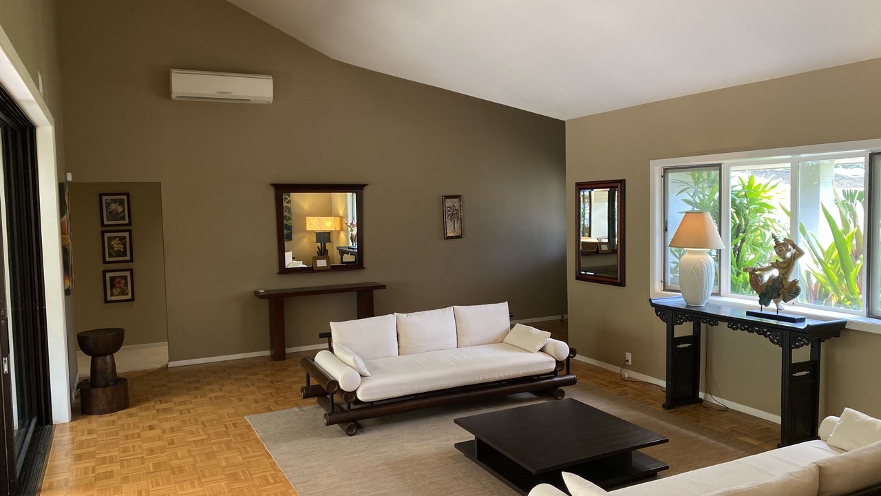 Photo of Livingroom in Kahala
