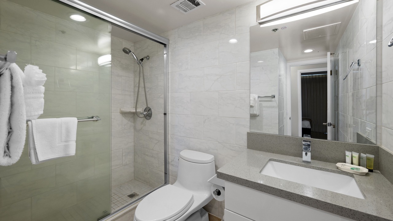 Photo of Bathroom in Waikiki