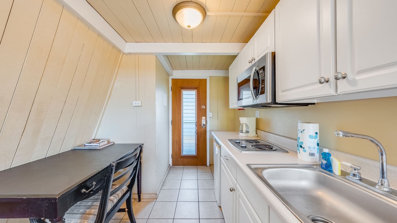 Photo of Kitchen in Kaunakakai