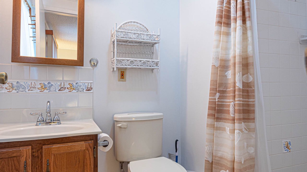 Photo of Bathroom in Caine Woods