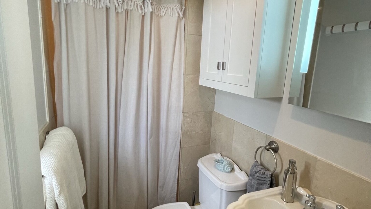 Photo of Bathroom in Kahala