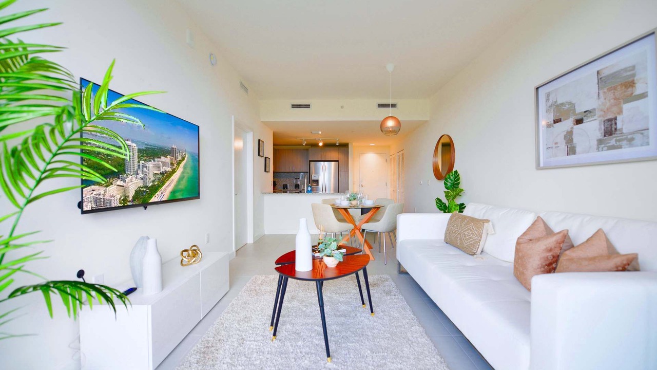 Photo of Livingroom in Doral