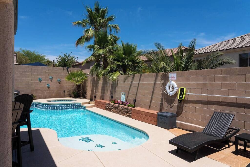 Photo of Outdoor in Paradise Hills