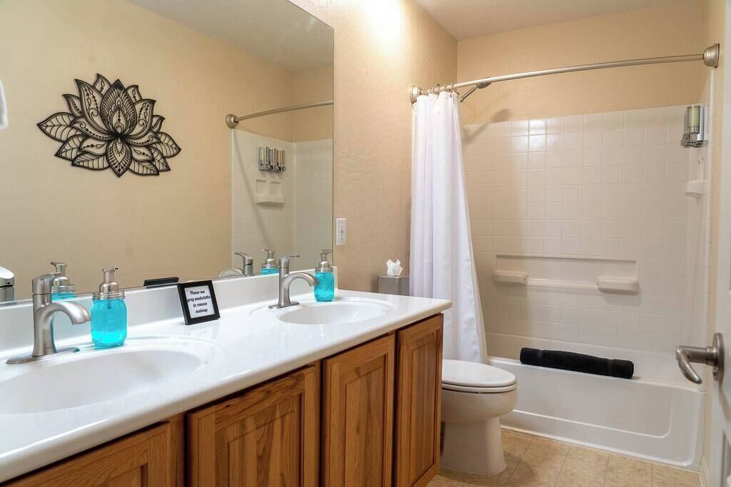 Photo of Bathroom in Paradise Hills