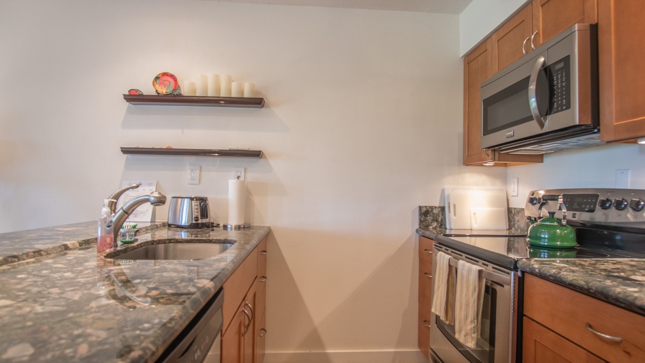 Photo of Kitchen in Maunaloa