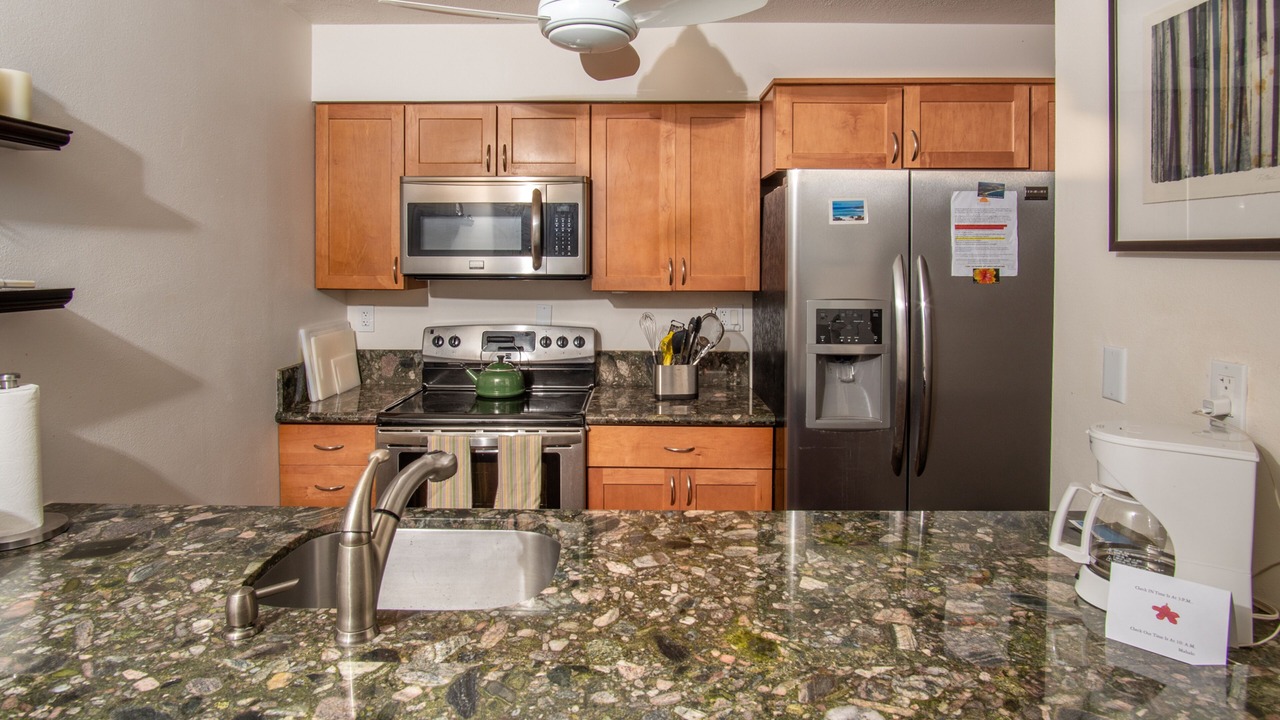 Photo of Kitchen in Maunaloa