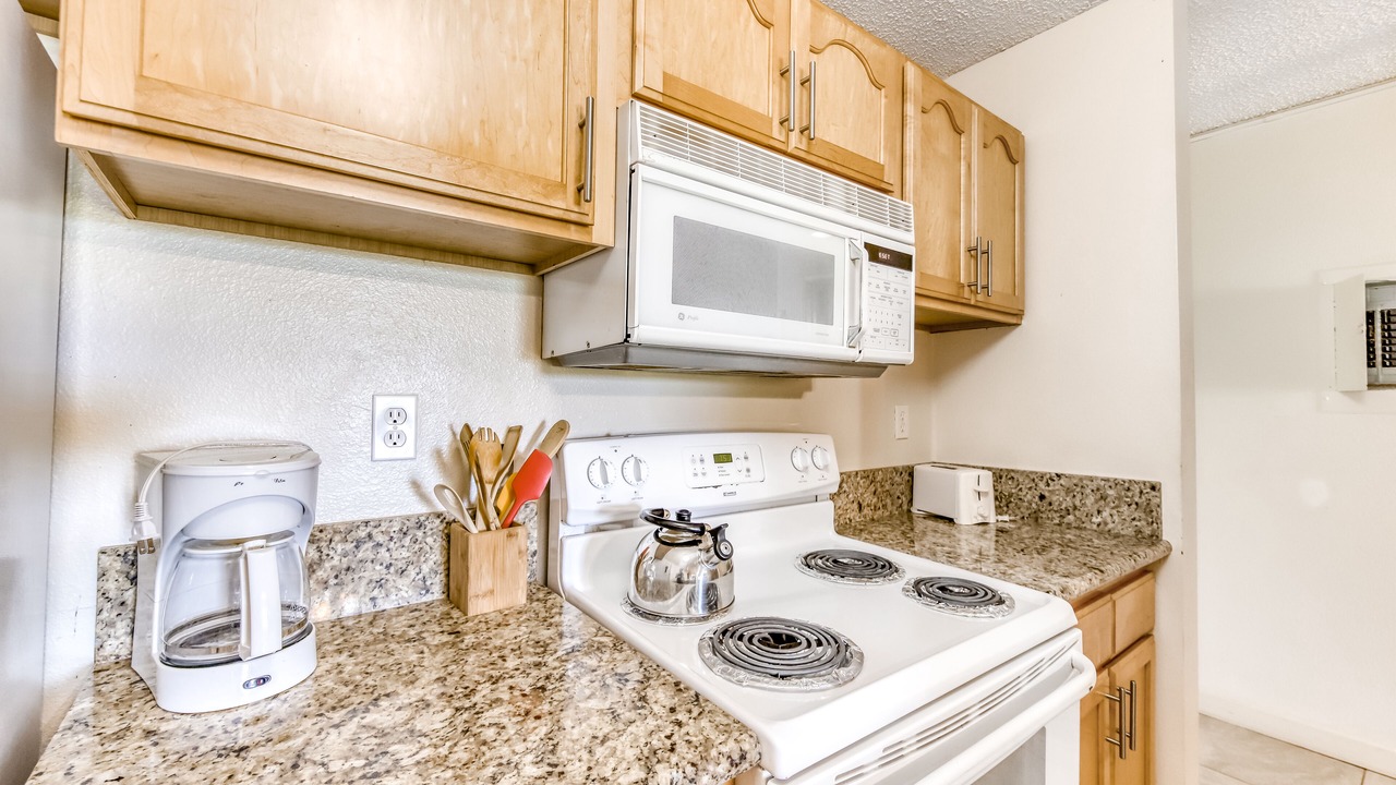 Photo of Kitchen in Maunaloa
