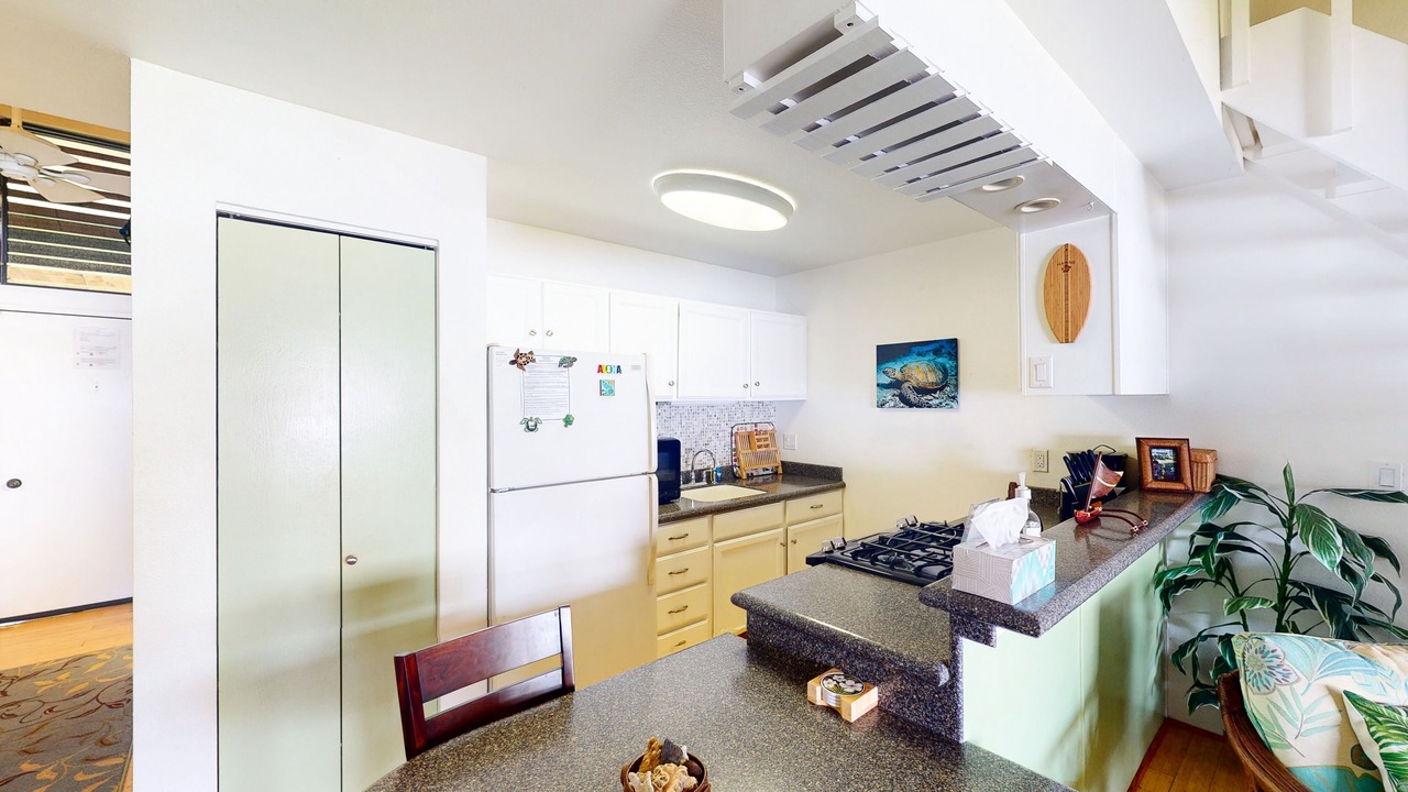 Photo of Kitchen in Kaunakakai