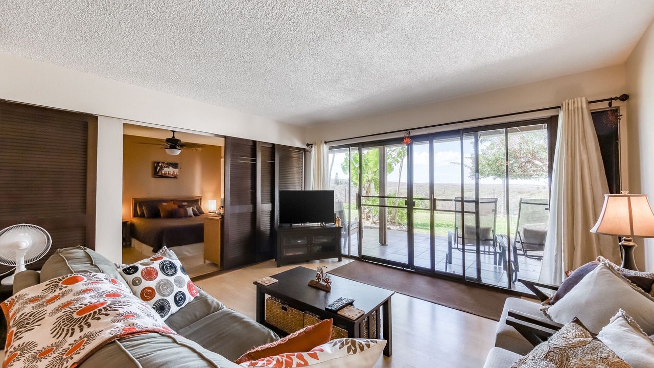 Photo of Livingroom in Maunaloa