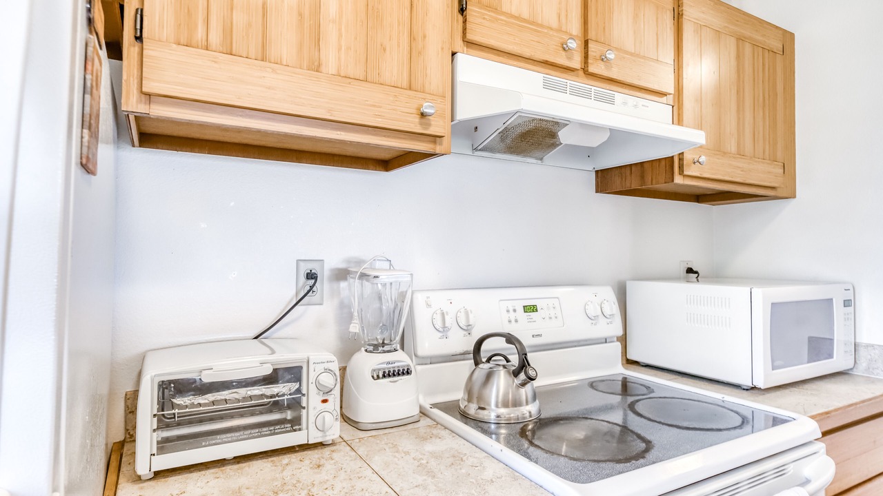 Photo of Kitchen in Maunaloa