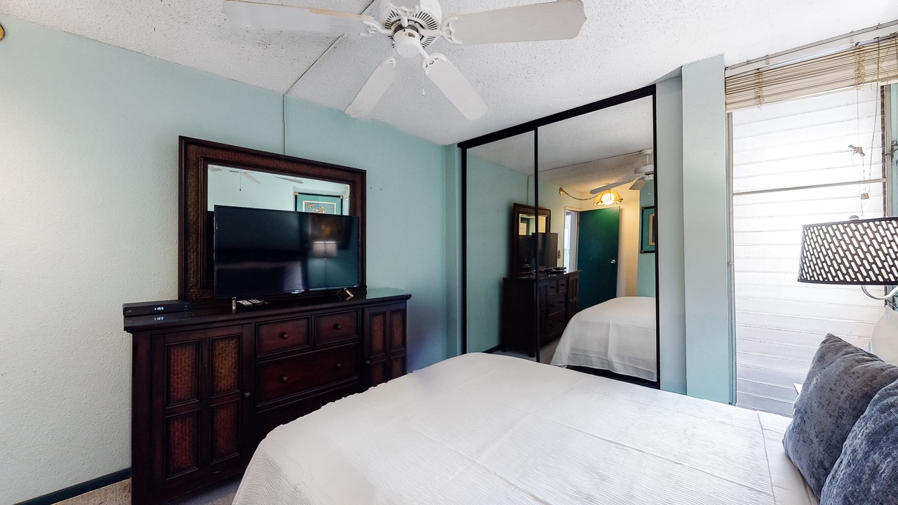 Photo of Bedroom in Maalaea
