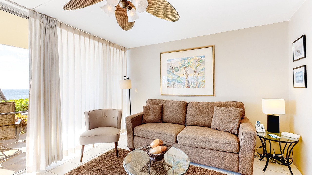 Photo of Livingroom in Maalaea