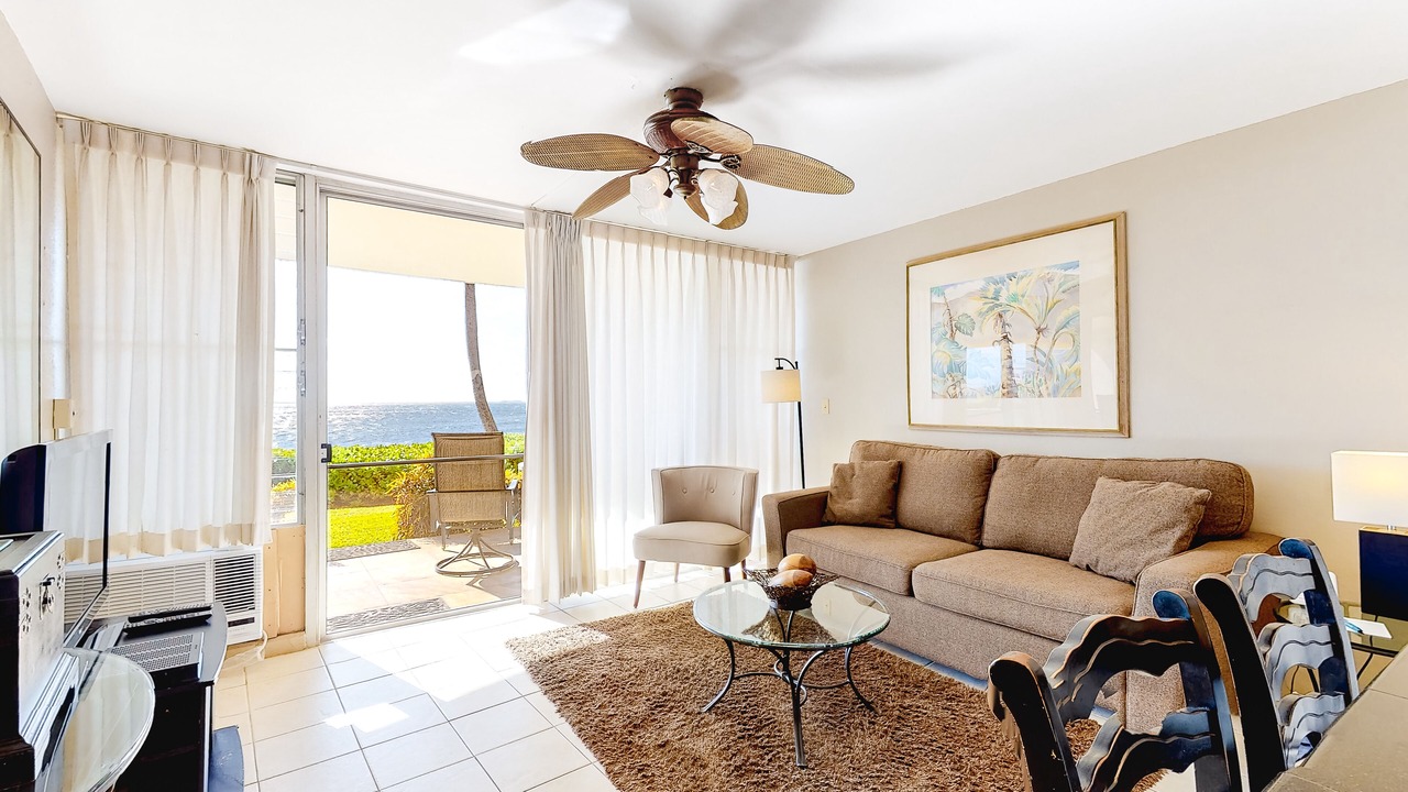 Photo of Livingroom in Maalaea