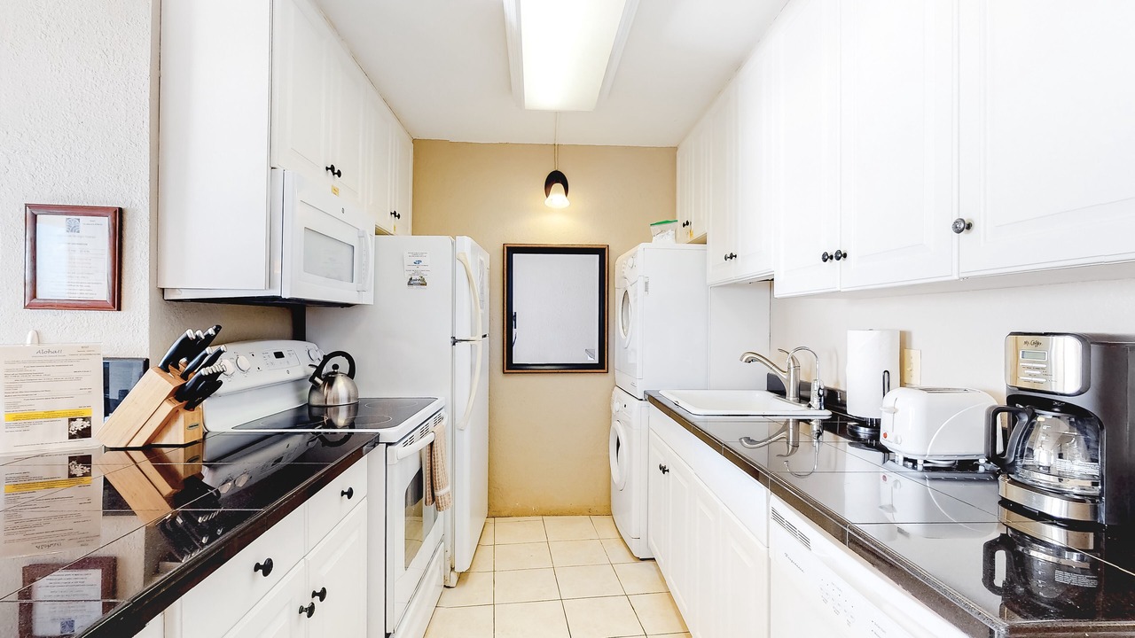 Photo of Kitchen in Maalaea