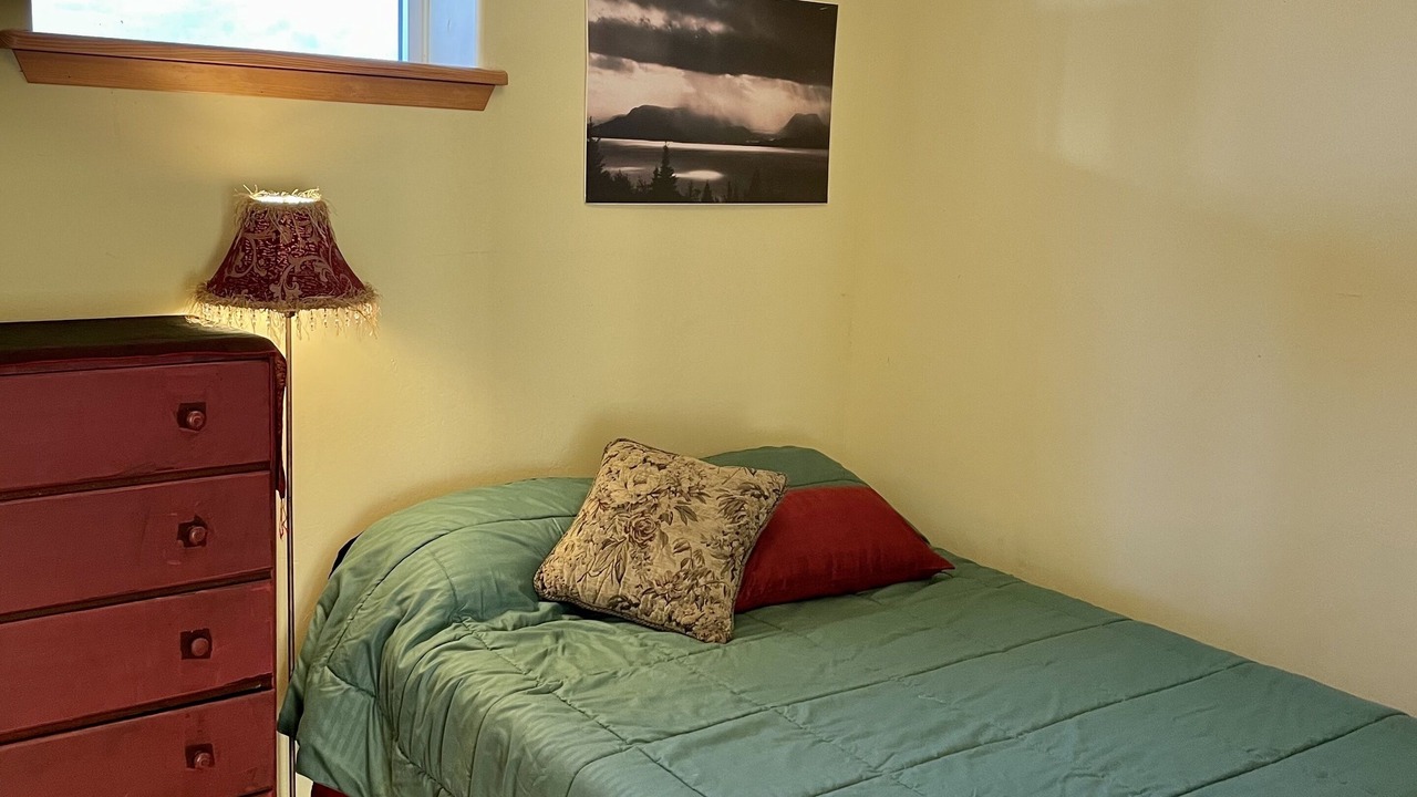 Photo of Bedroom in Diamond Ridge