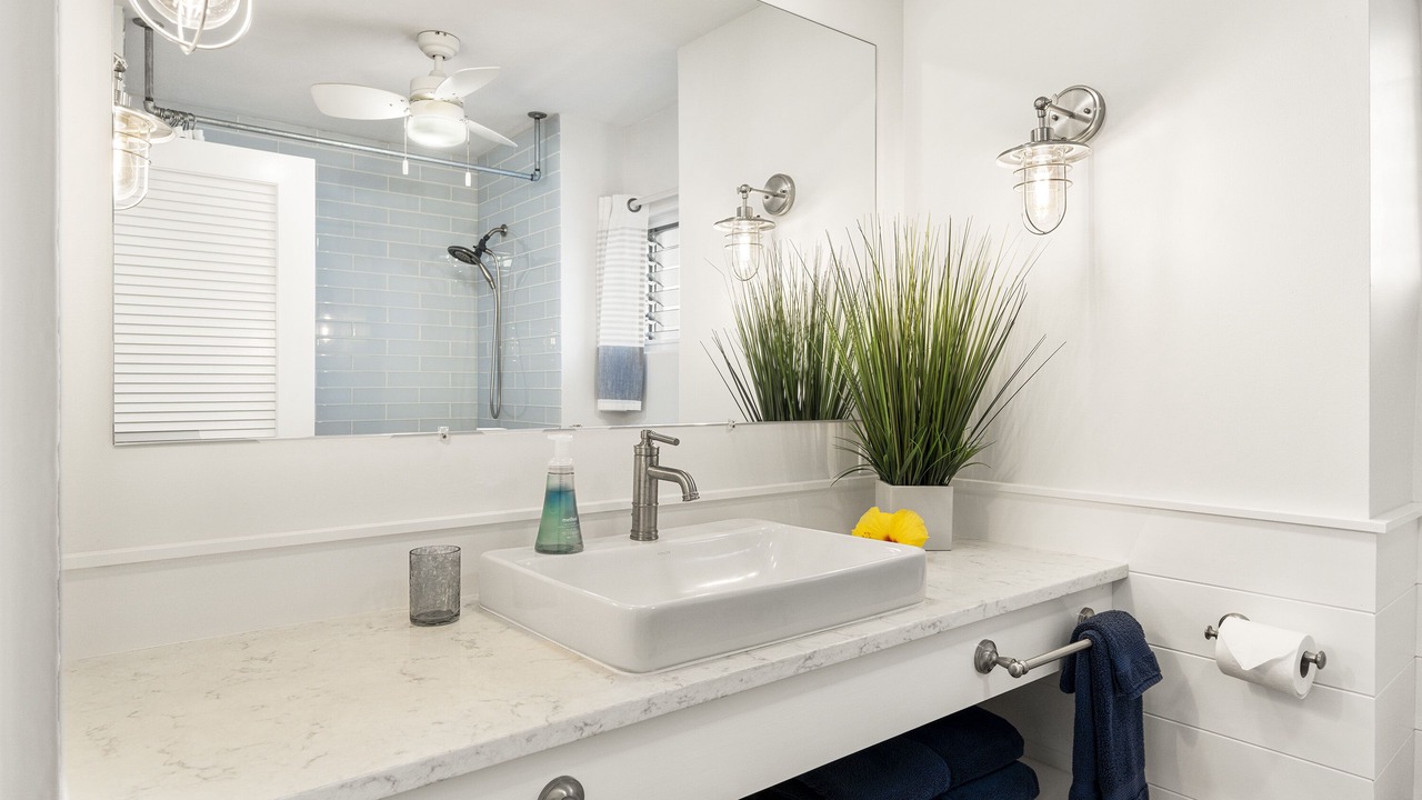 Photo of Bathroom in Historic Kailua Village