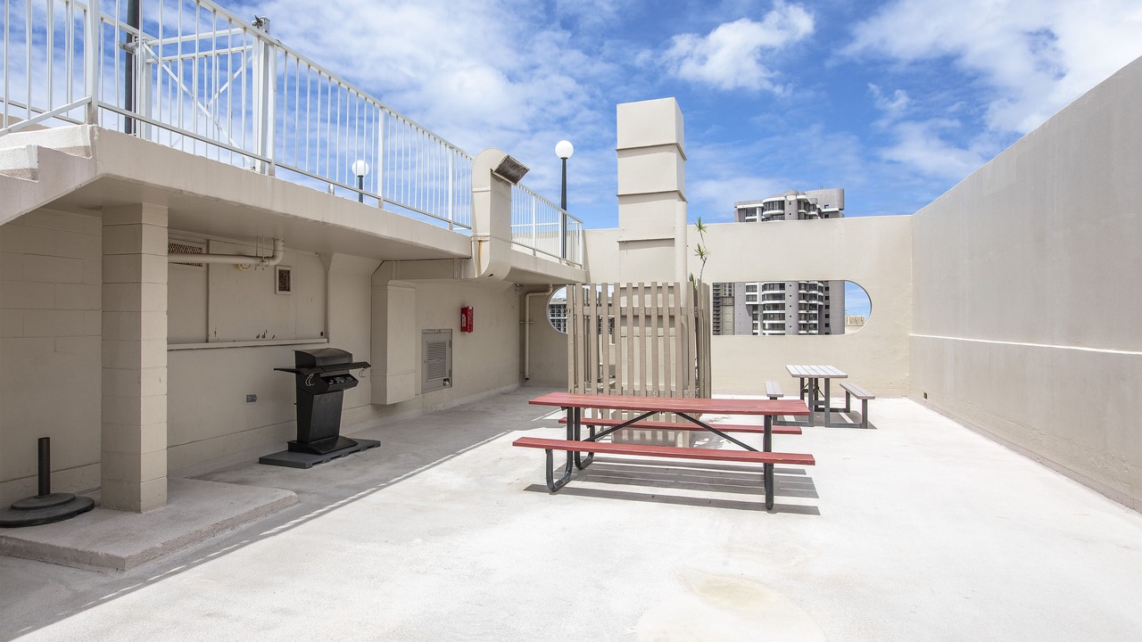 Photo of Others in McCully - Moiliili