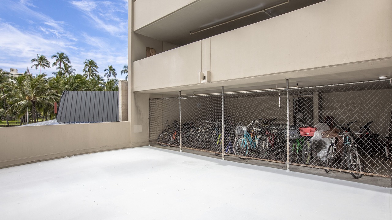 Photo of Others in McCully - Moiliili
