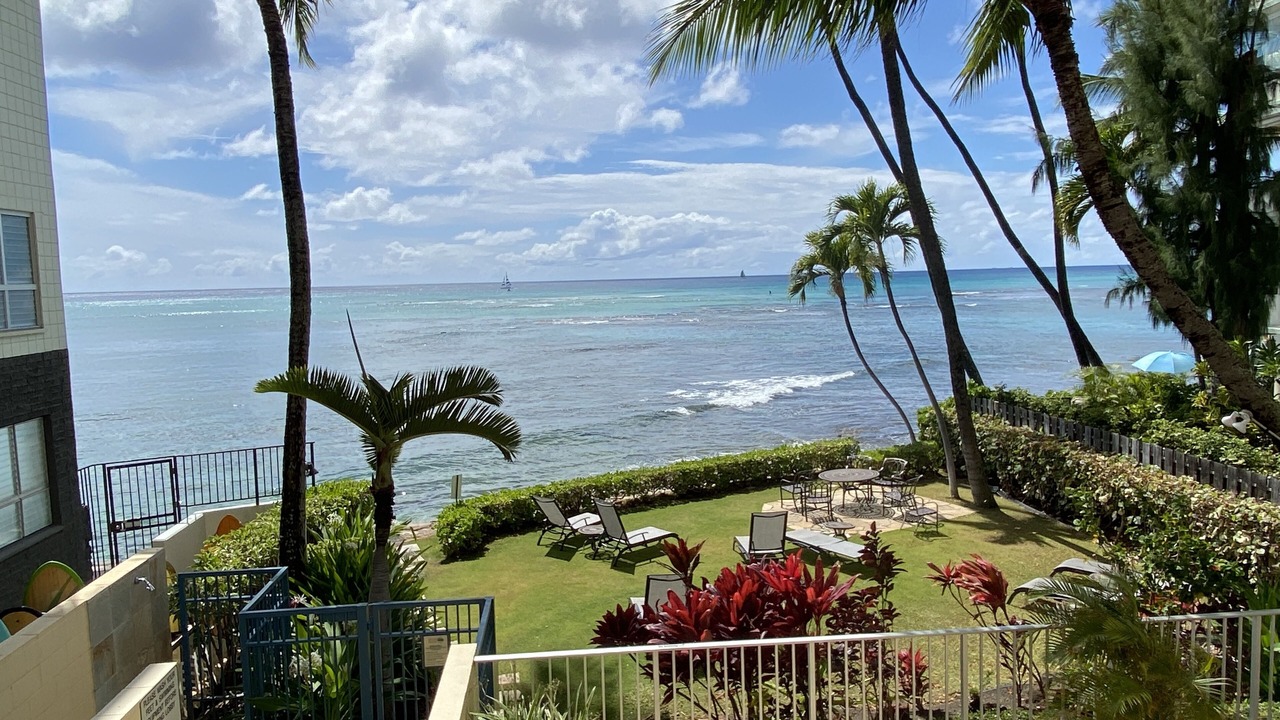 Photo of Patio Balcony in Diamond Head - Kapahulu - St. Louis