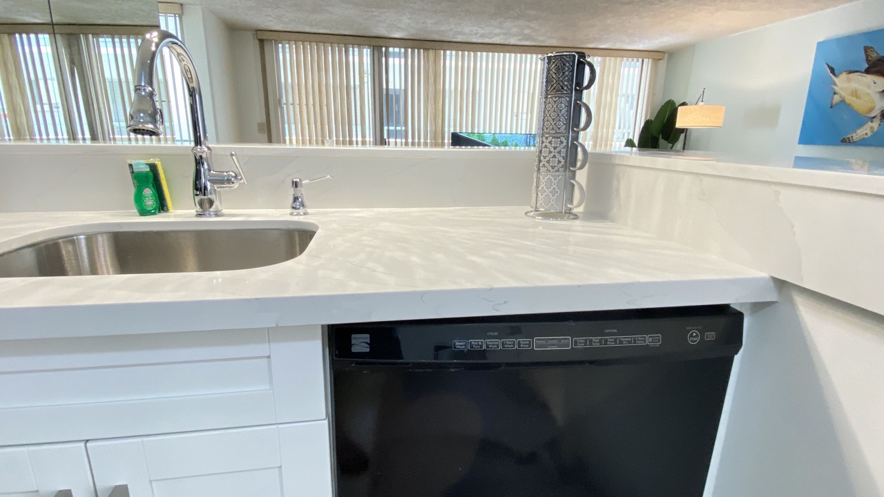 Photo of Kitchen in Diamond Head - Kapahulu - St. Louis